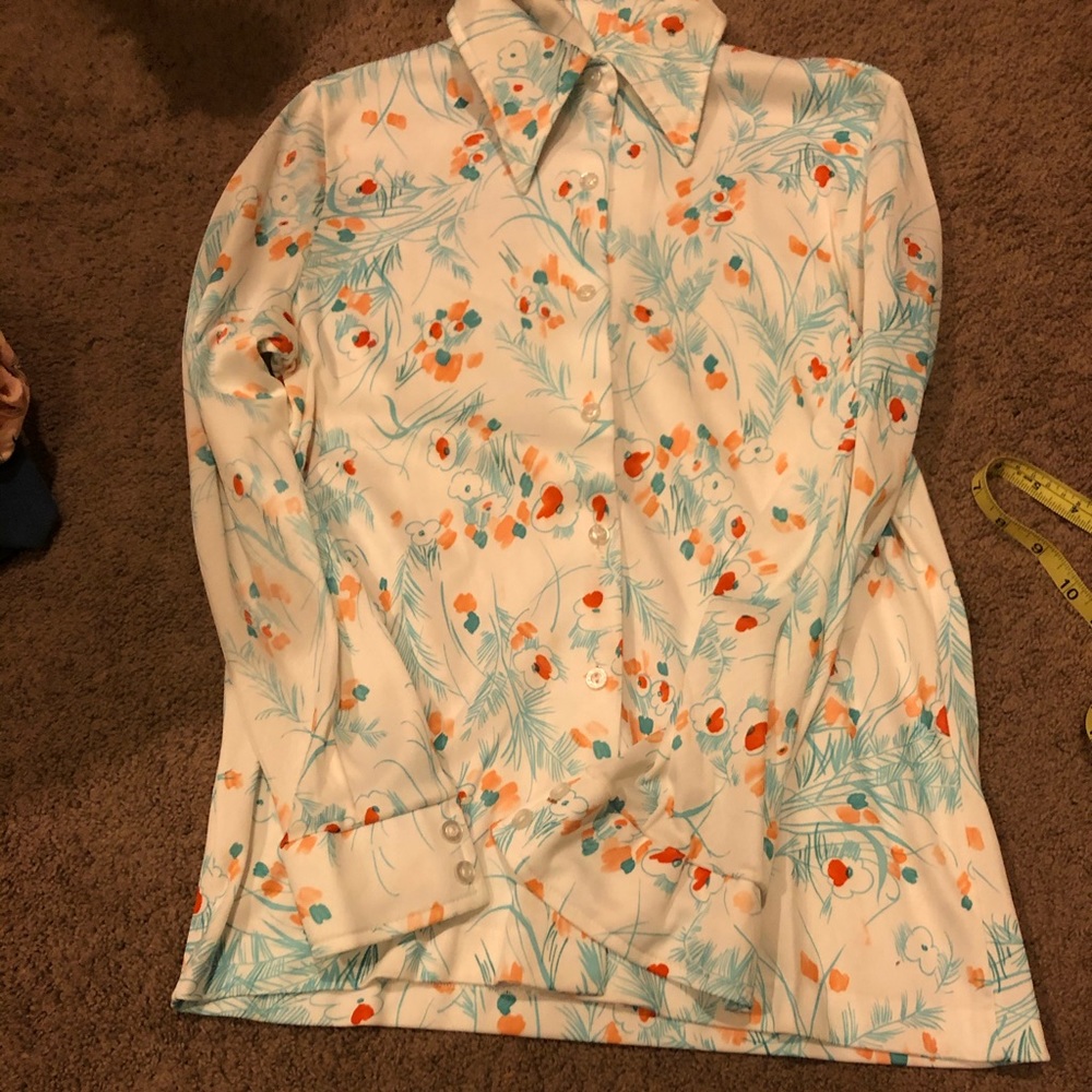 small vintage long sleeve top